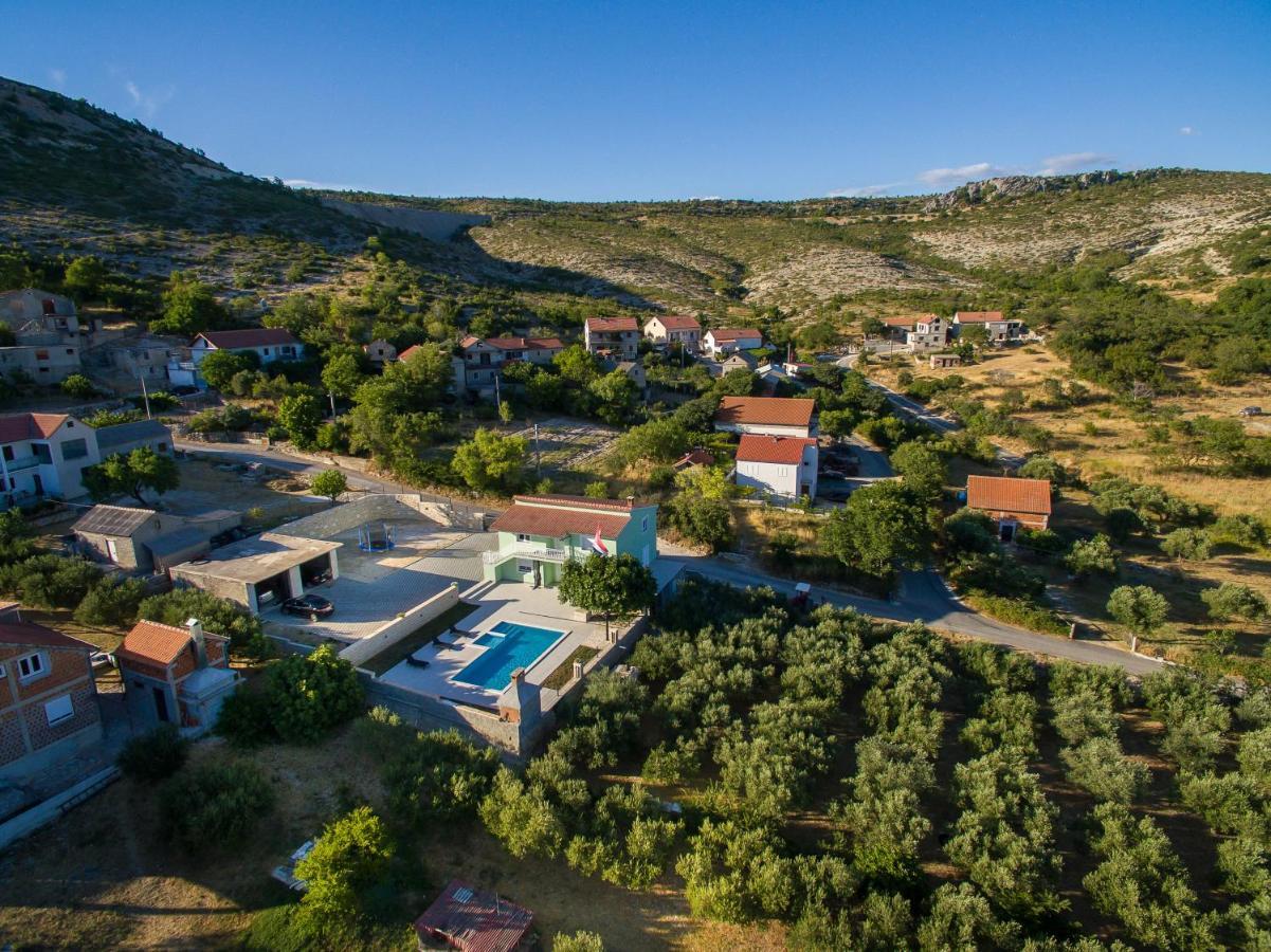 Poolincluded - Holiday Home Maslina Lisane Ostrovicke Ngoại thất bức ảnh