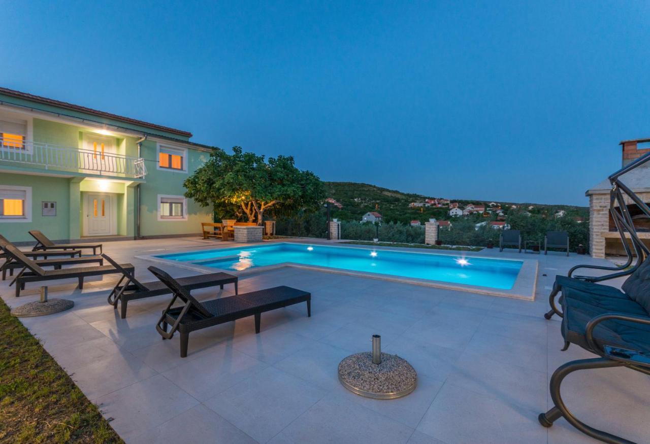 Poolincluded - Holiday Home Maslina Lisane Ostrovicke Ngoại thất bức ảnh