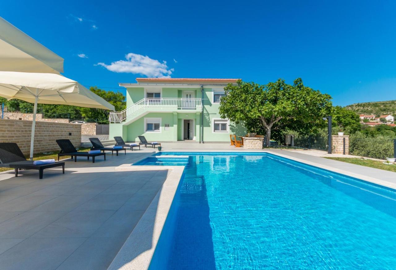Poolincluded - Holiday Home Maslina Lisane Ostrovicke Ngoại thất bức ảnh