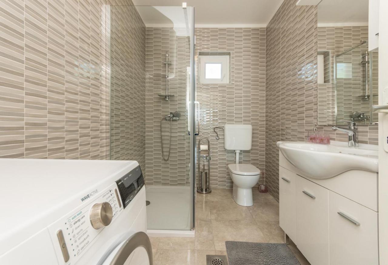 Poolincluded - Holiday Home Maslina Lisane Ostrovicke Ngoại thất bức ảnh