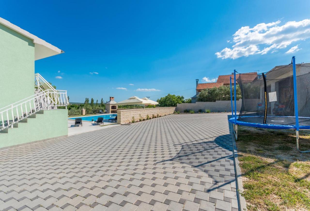 Poolincluded - Holiday Home Maslina Lisane Ostrovicke Ngoại thất bức ảnh
